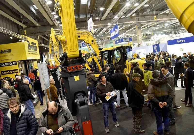 Wie kann ich Eintrittskarten für die italienische Baumaschinenmesse 2026 beantragen? Wie viel kosten sie?